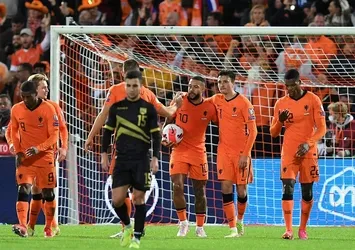 Hollanda'dan yarım düzine gol!