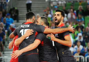 Efeler Belarus'u devirdi son 16'yı garantiledi