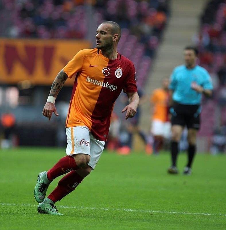 GALATASARAY’DA GÖNDERİLECEK 10 İSİM!