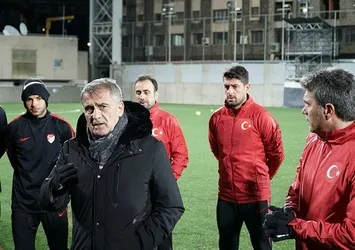 Şenol Güneş'ten Ümit Milli Takım'a destek