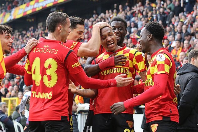 galatasaray-goztepe-muhtemel-11ler-galatasaray-goztepe-maci-ne-zaman-saat-kacta-hangi-kanalda-1735975785471.jpeg