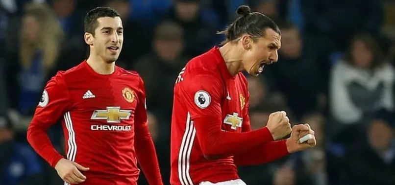 Manchester United farklı kazandı