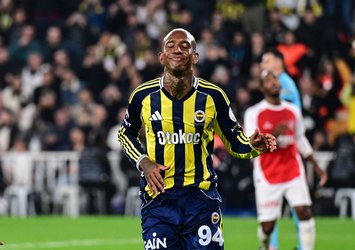 F.Bahçe tribünlerinden Talisca'ya tepki