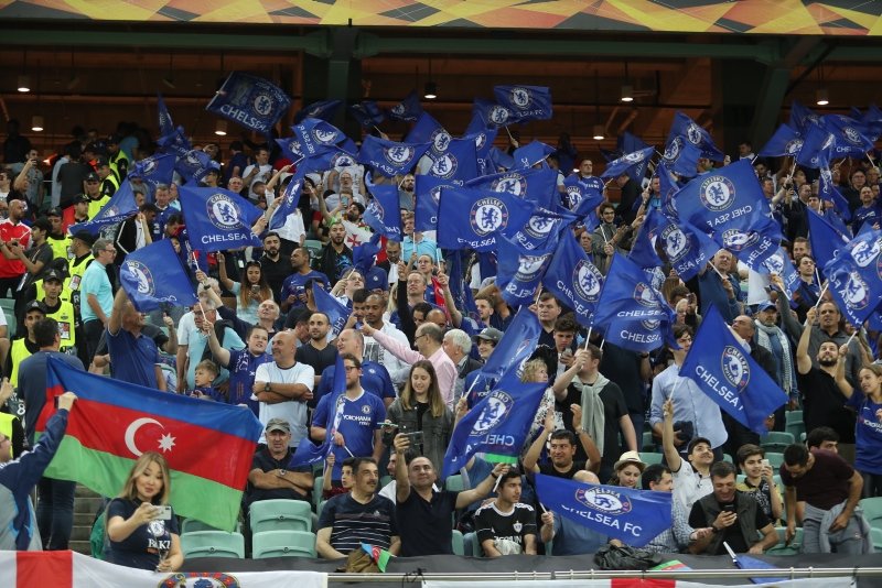 Bakü’de Mesut Özil’e Fenerbahçe mesajı