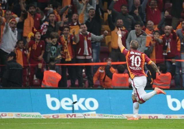 Yıldız futbolcuların serbest kalma bedelleri