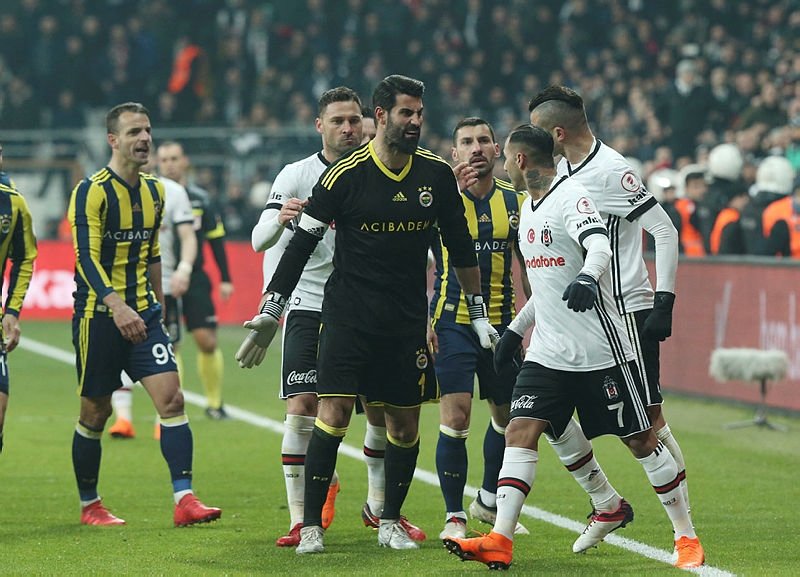 ’Beni hakemler değil tribünler attı!
