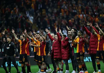 G.Saraylı futbolcudan ayrılık açıklaması