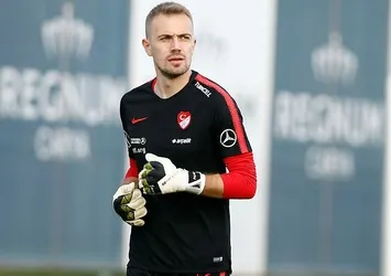 Mert Günok'tan geçit yok