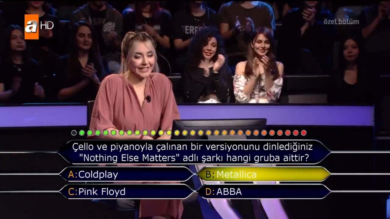 Kim Milyoner Olmak İster özel bölümüne damga vuran futbol sorusu