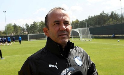 Mehmet Özdilek'ten transfer açıklaması