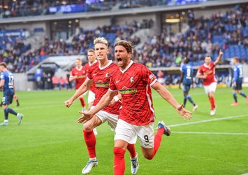 7 gollü maçta kazanan Freiburg!