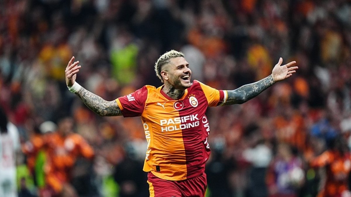 Mauro Icardi Galatasaray'da kalmalı mı gitmeli mi? İşte taraftar yorumları!