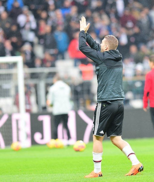 Caner Erkin’den Fenerbahçe taraftarına cevap...