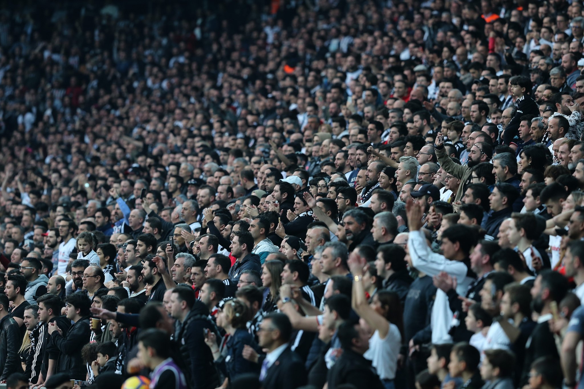 Beşiktaş, Avrupa devlerini solladı!