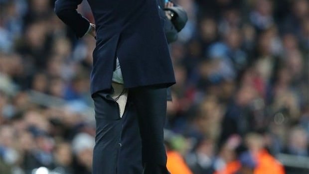 Zidane’ın pantolonu yırtılınca...