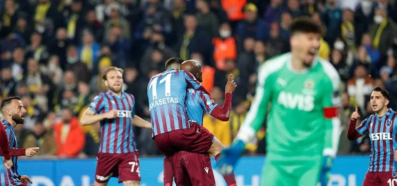 Trabzonspor Fenerbahçe'ye 100. golünü attı!