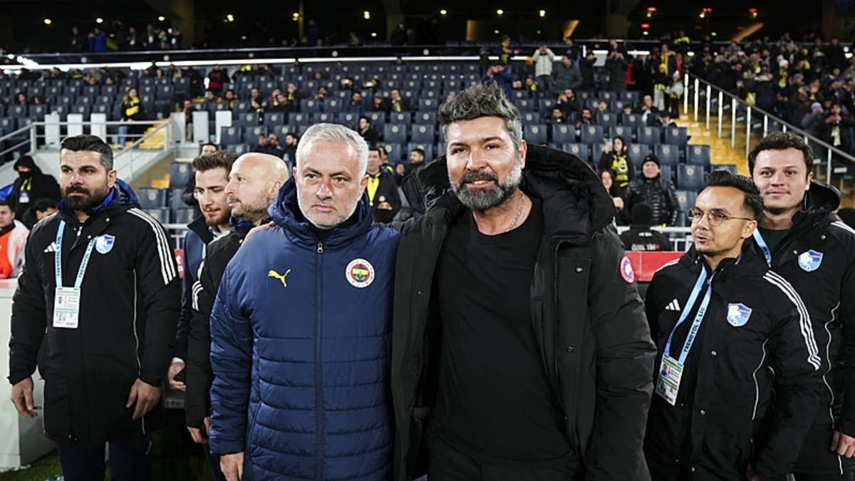 FENERBAHÇE HABERİ: Jose Mourinho'dan sakatlık açıklaması! FENERBAHÇE HABERİ: Jose Mourinho'dan sakatlık açıklaması!