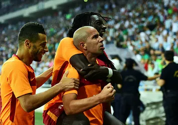 Evinde aslan!