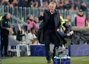 Mourinho'dan maç sonu olay hareket!