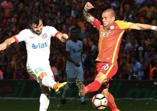 Galatasaray'dan Sneijder açıklaması