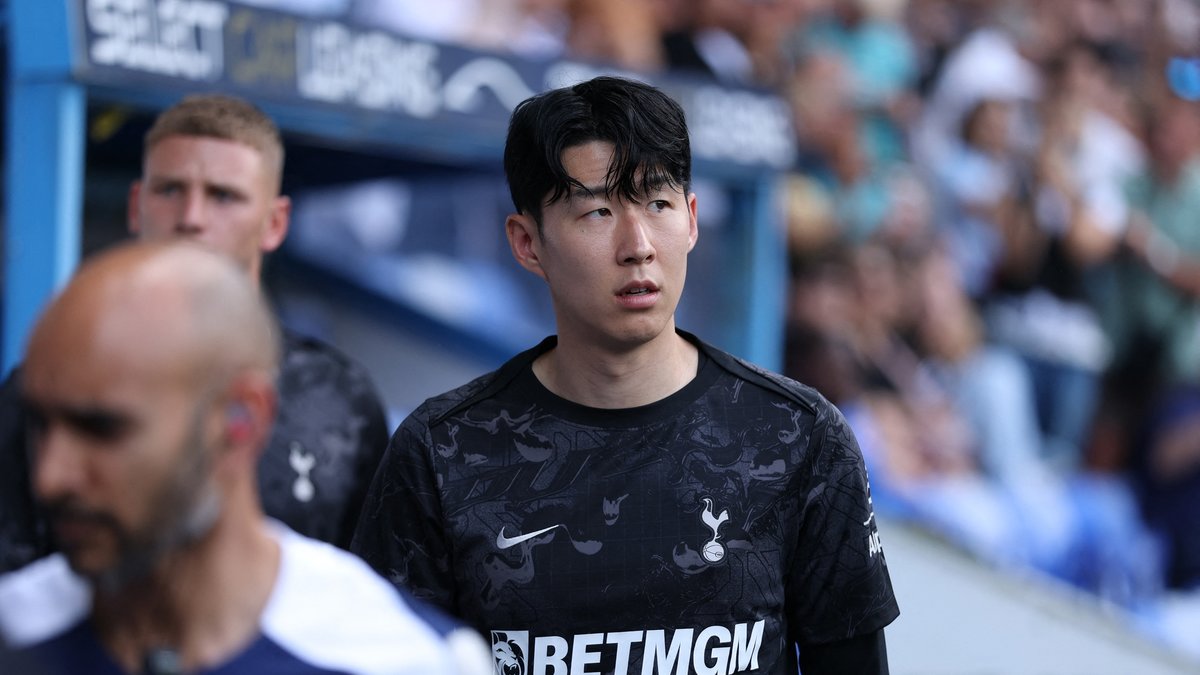 TRANSFER HABERİ | Heung-Min Son'dan ayrılık açıklaması! Fenerbahçe'ye geliyor mu? TRANSFER HABERİ | Heung-Min Son'dan ayrılık açıklaması! Fenerbahçe'ye geliyor mu?
