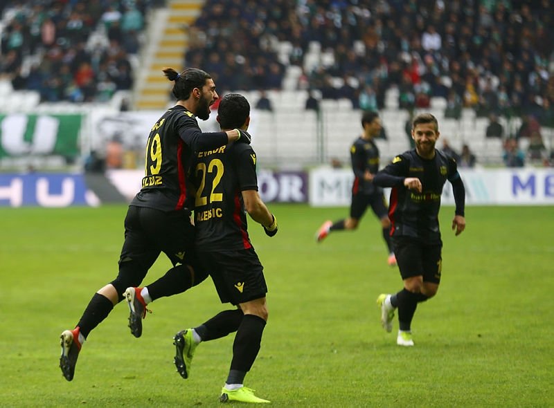 Fenerbahçe’ye şok! Listeye almadılar