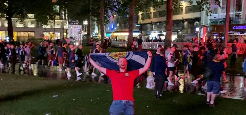 Son dakika spor EURO 2020 haberleri: İskoçya taraftarları İngiltere maçının ardından sokağa döküldü