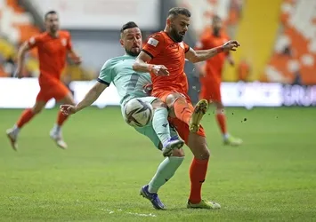 Adana 1 puana razı