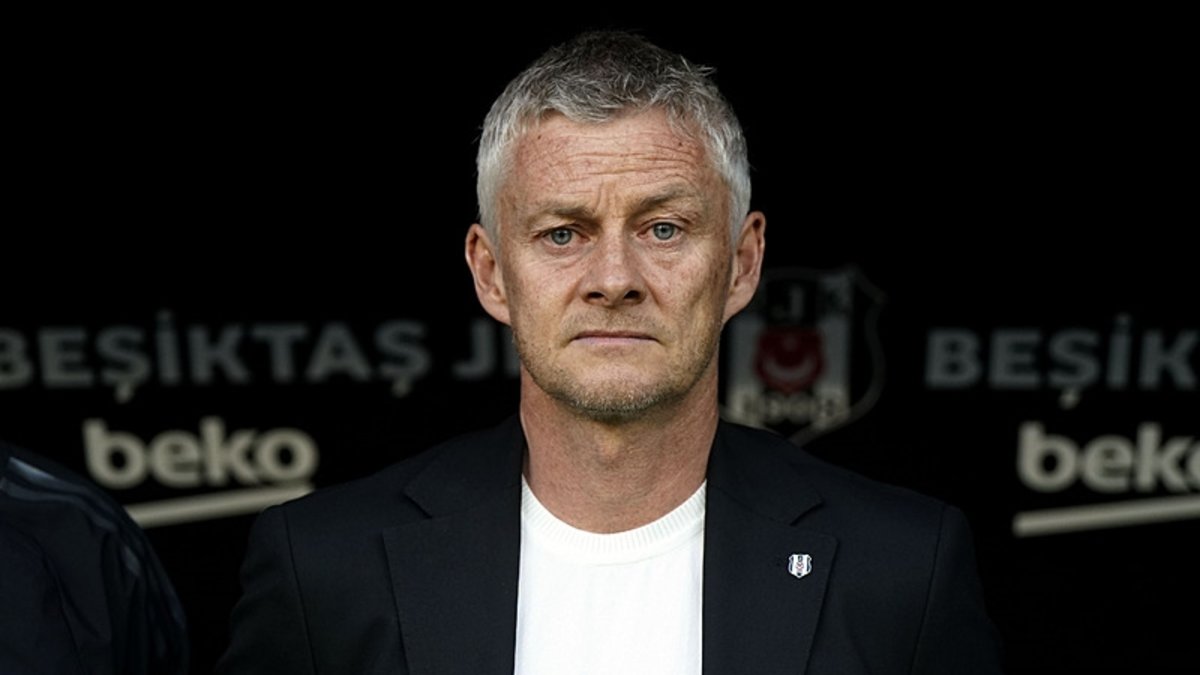 TRANSFER HABERİ: Beşiktaş'ta 4 ayrılık birden! Solskjaer biletlerini kesti TRANSFER HABERİ: Beşiktaş'ta 4 ayrılık birden! Solskjaer biletlerini kesti