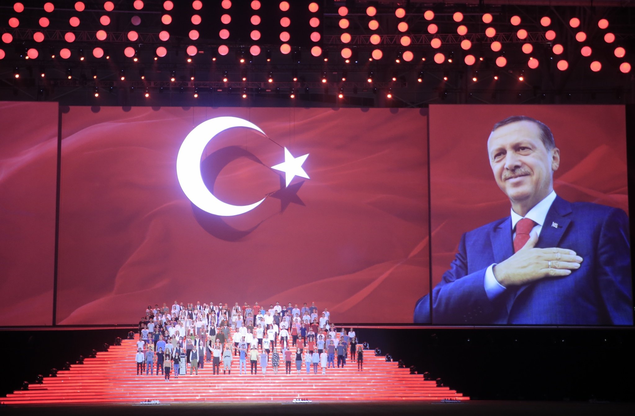 Yok böyle açılış!
