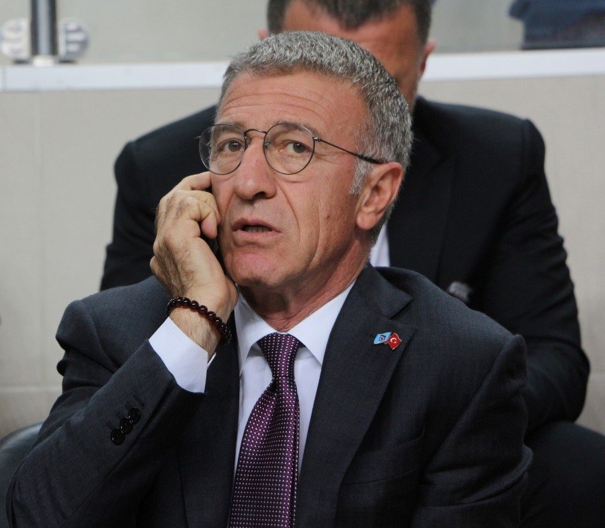 Ahmet Ağaoğlu kolları sıvadı!