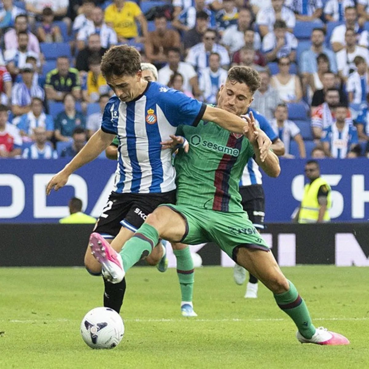 Espanyol sahasında Levante'ye karşı zorlanmadı