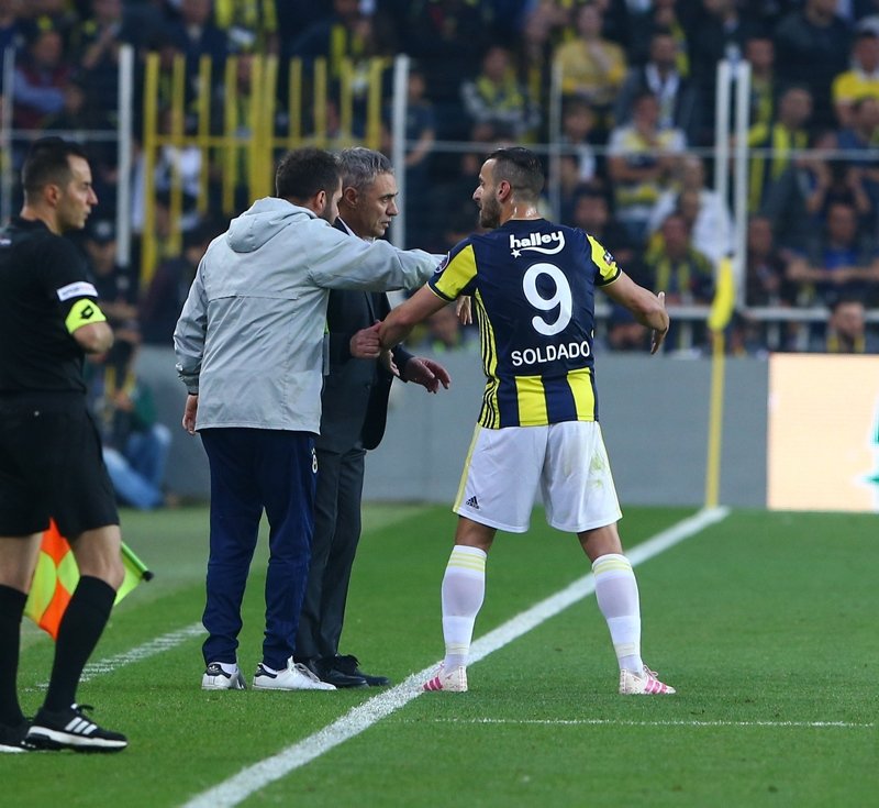 Fenerbahçe’de bombalar patlıyor! İşte 2020 model Fenerbahçe...