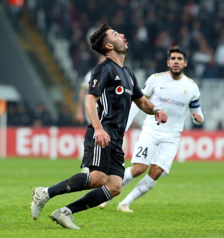 Tolgay Arslan’a kapı gösterildi