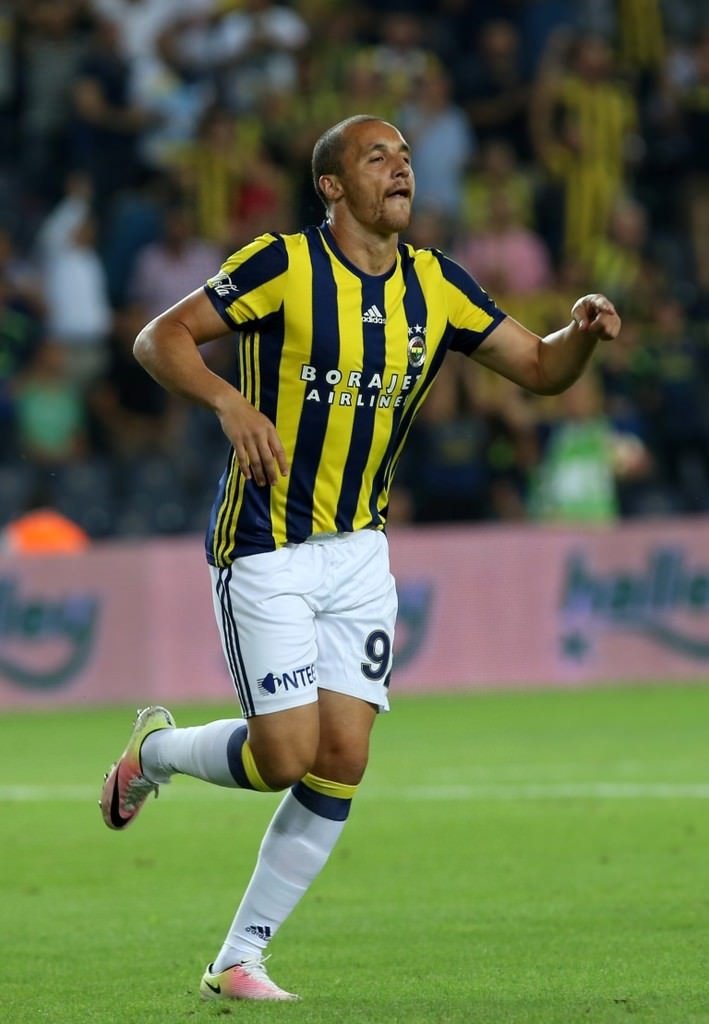 Fenerbahçe’nin 10 numarası Aatif Chahechou