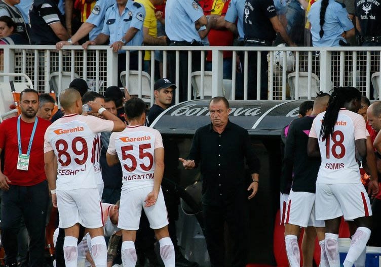 Galatasaray’da sürpriz veda...