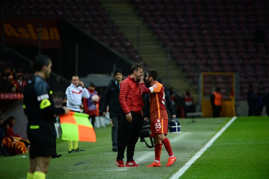 Sabri tehditler savurdu