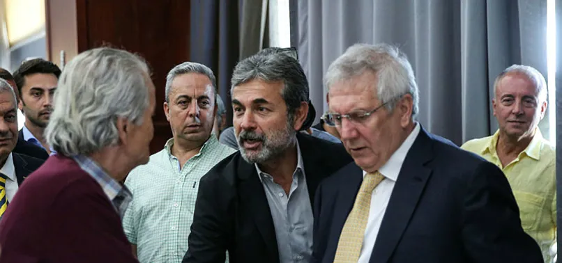 Aziz Yıldırım'dan transfer açıklaması