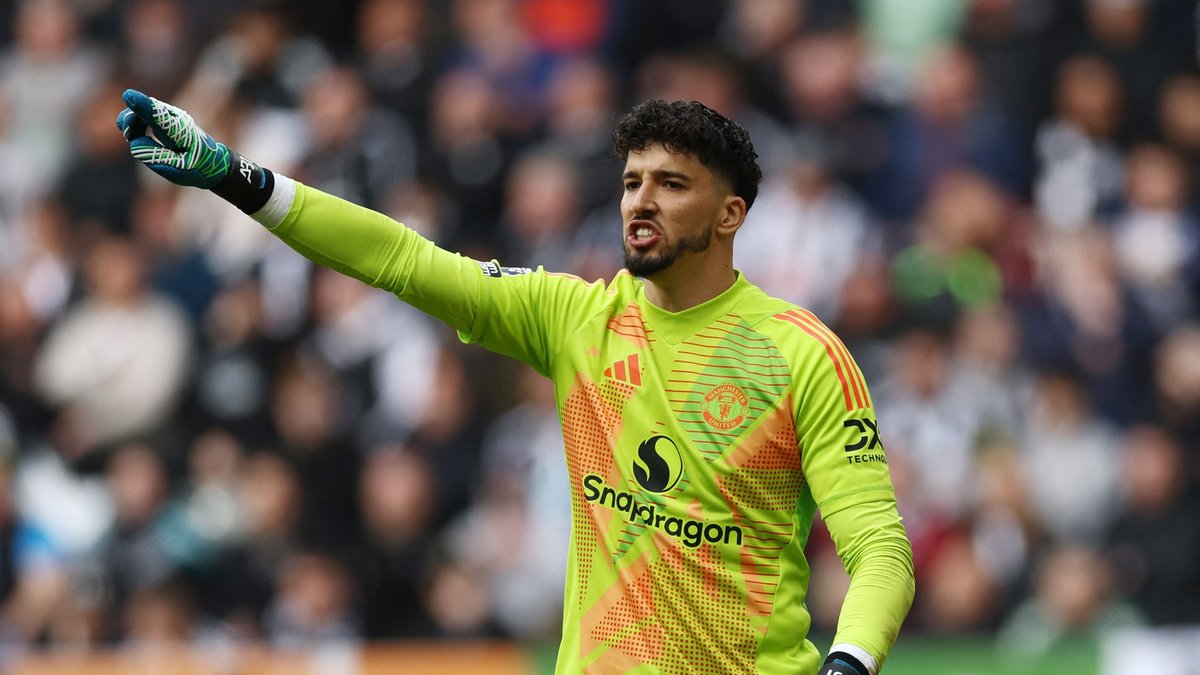 TRANSFER HABERİ: Altay Bayındır Süper Lig'e dönüyor! İşte yeni adresi TRANSFER HABERİ: Altay Bayındır Süper Lig'e dönüyor! İşte yeni adresi