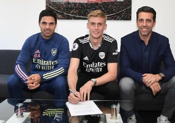 Alex Runarsson Arsenal'de