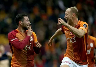 Galatasaray'ın yıldızı Benfica yolcusu