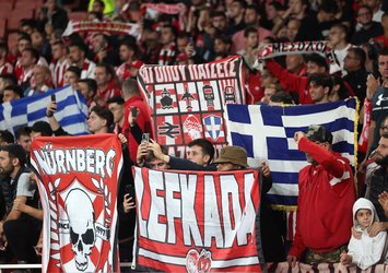Olympiakos taraftarlarından İsrail takımlarına men çağrısı!