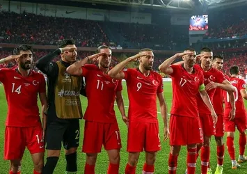 UEFA'dan "asker selamı" açıklaması