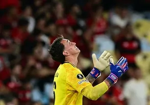 Muslera kalesinde devleşti!