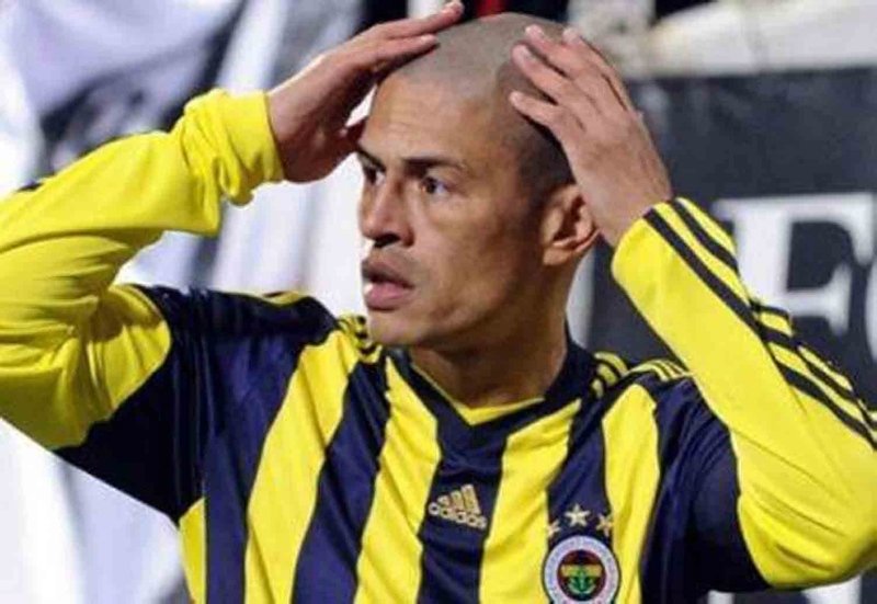 Alex seneye Fenerbahçe’de! Flaş açıklama geldi