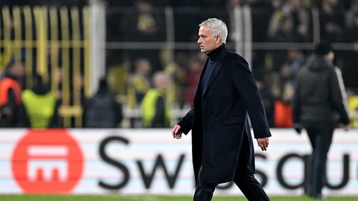 TRANSFER HABERİ | Fenerbahçe'de sol bek hareketliliği! Listede 2 isim var... TRANSFER HABERİ | Fenerbahçe'de sol bek hareketliliği! Listede 2 isim var...