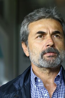 Aykut Kocaman, Deni Milosevic'i Fenerbahçe'ye getiriyor