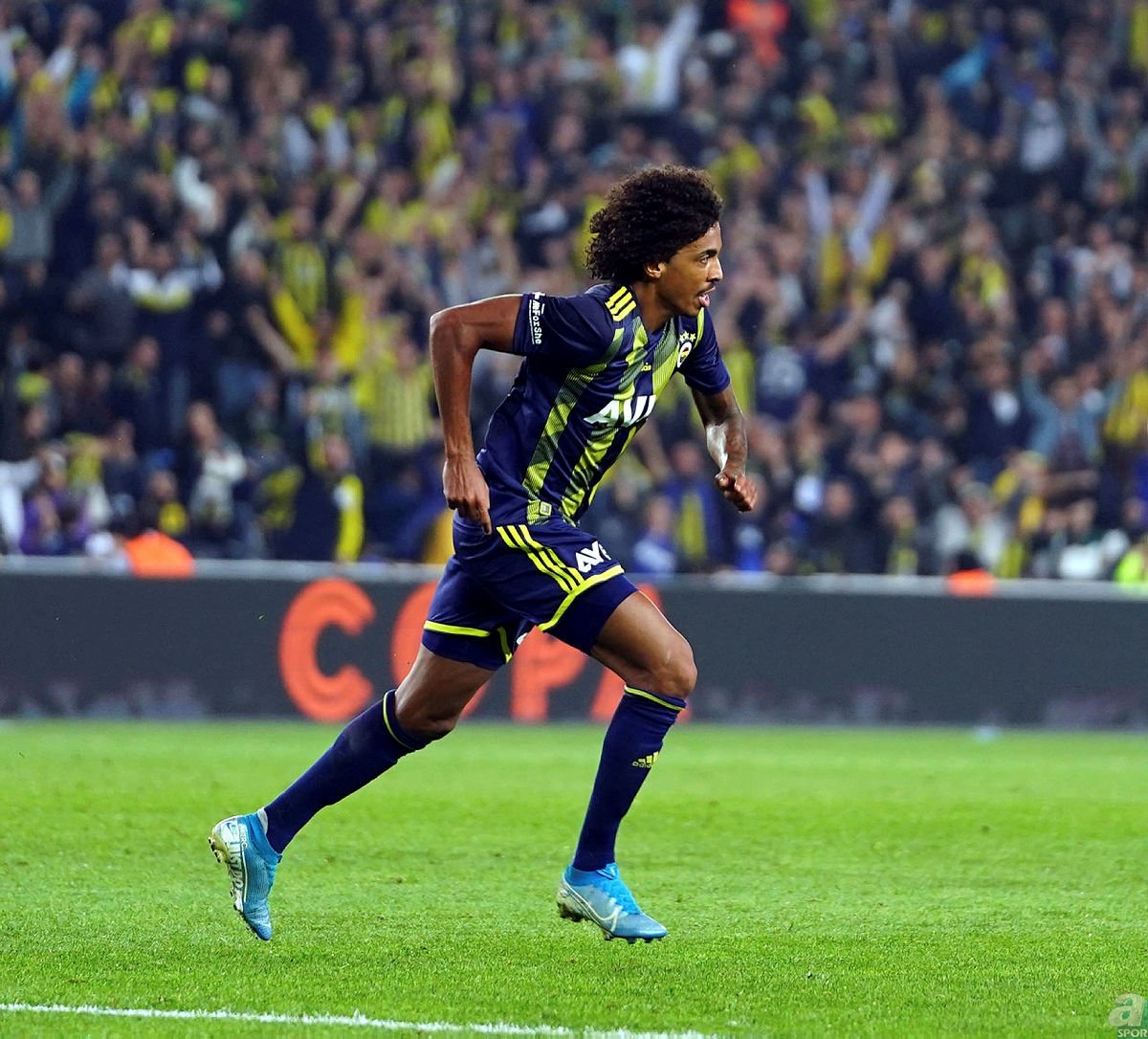 Corona virüsü Süper Lig yıldızlarının değerlerini de vurdu!