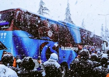 Trabzonsporlu futbolcular mest oldu