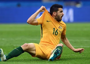 Beşiktaş'tan Aziz Behich sürprizi